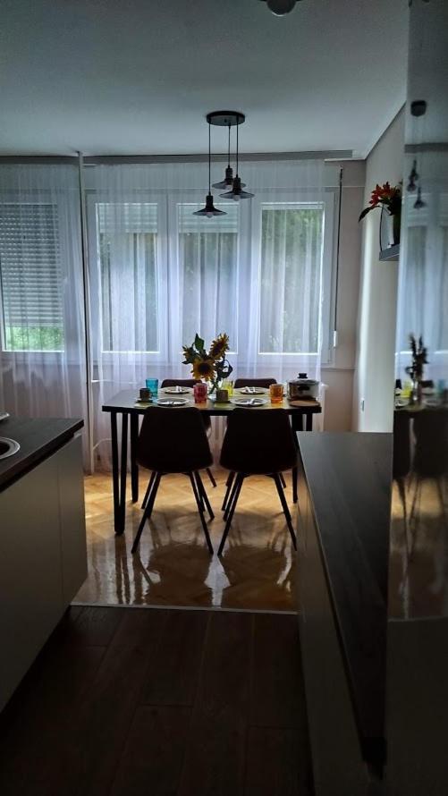 Duka Apartment Ni Buitenkant foto